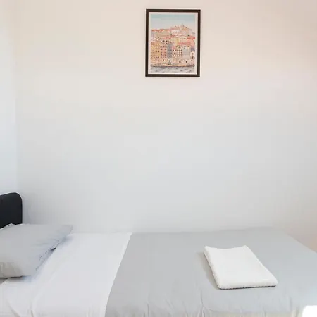 Casa Da Vizinha * Lisboa